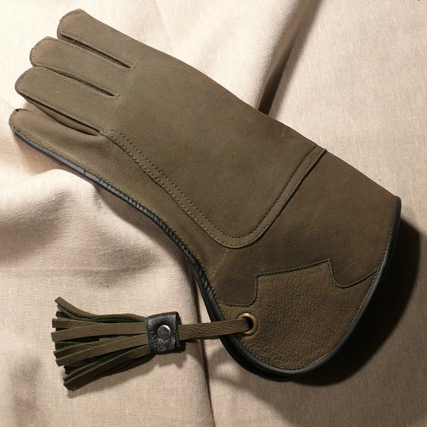 RU0 - baby glove